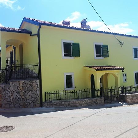 Apartment Aurora Kaštelir Esterno foto