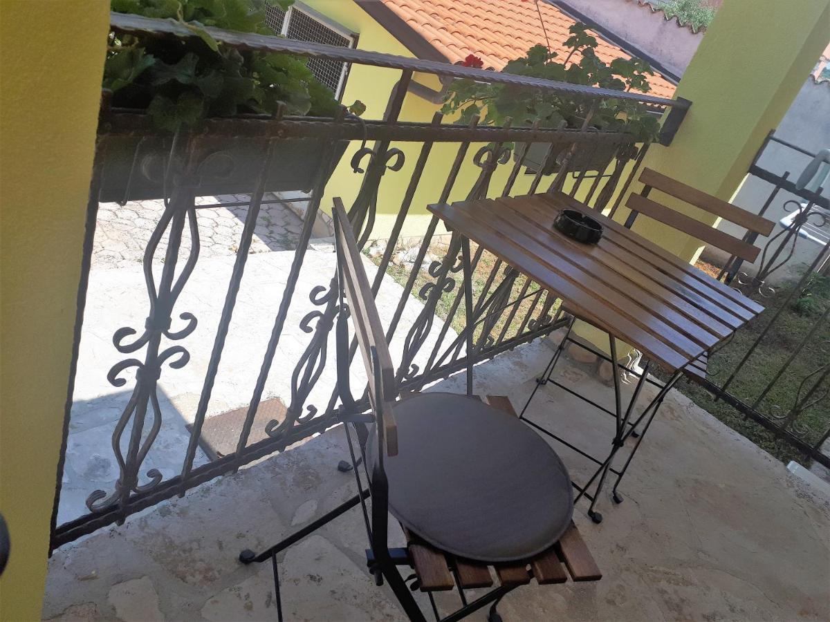 Apartment Aurora Kaštelir Esterno foto