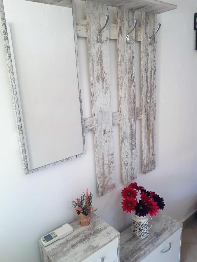 Apartment Aurora Kaštelir Esterno foto